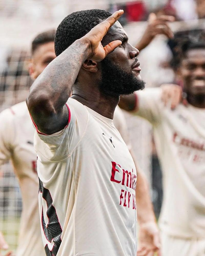 36分！西亚卡姆创个人赛季单场得分新高，引领步行者破魔咒（轰下36分！西亚卡姆刷新赛季单场纪录，率步行者破除魔咒）