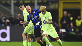 15战13负，战绩西部排倒数，4大新援集体翻车！主帅赢麻了（开季15战13败，西部垫底，四大引援集体失准，主帅成最大赢家）