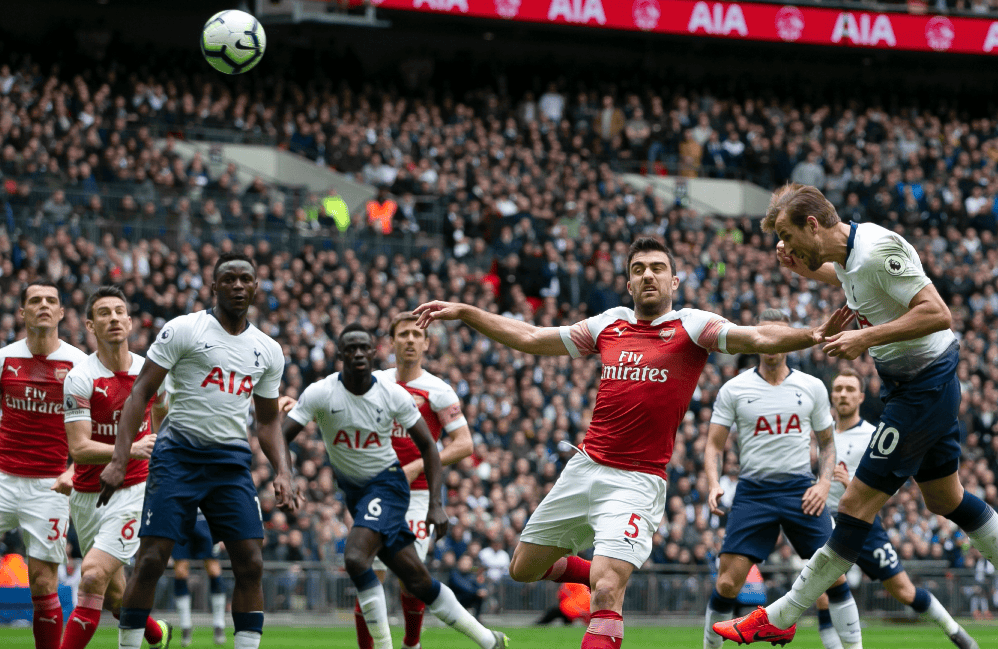 莫雷托：那不勒斯想在冬窗从罗马引进洛伦佐-佩莱格里尼（莫雷托：那不勒斯计划在冬窗向罗马求购洛伦佐-佩莱格里尼）