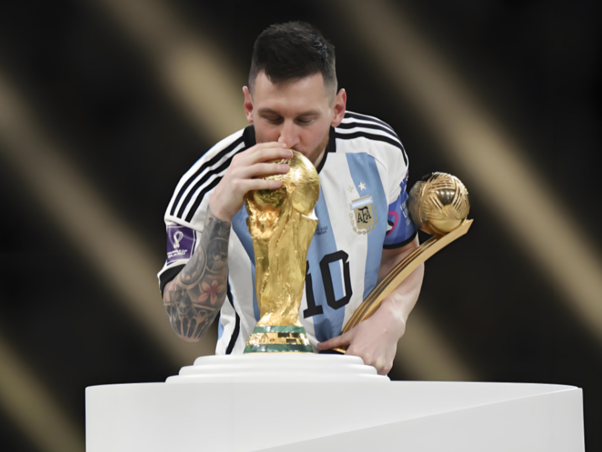 官方：西班牙名哨“平方哥”执法欧冠第6轮亚特兰大vs切尔西（官方确认：西班牙名哨“平方哥”将主哨欧冠第6轮亚特兰大对阵切尔西）