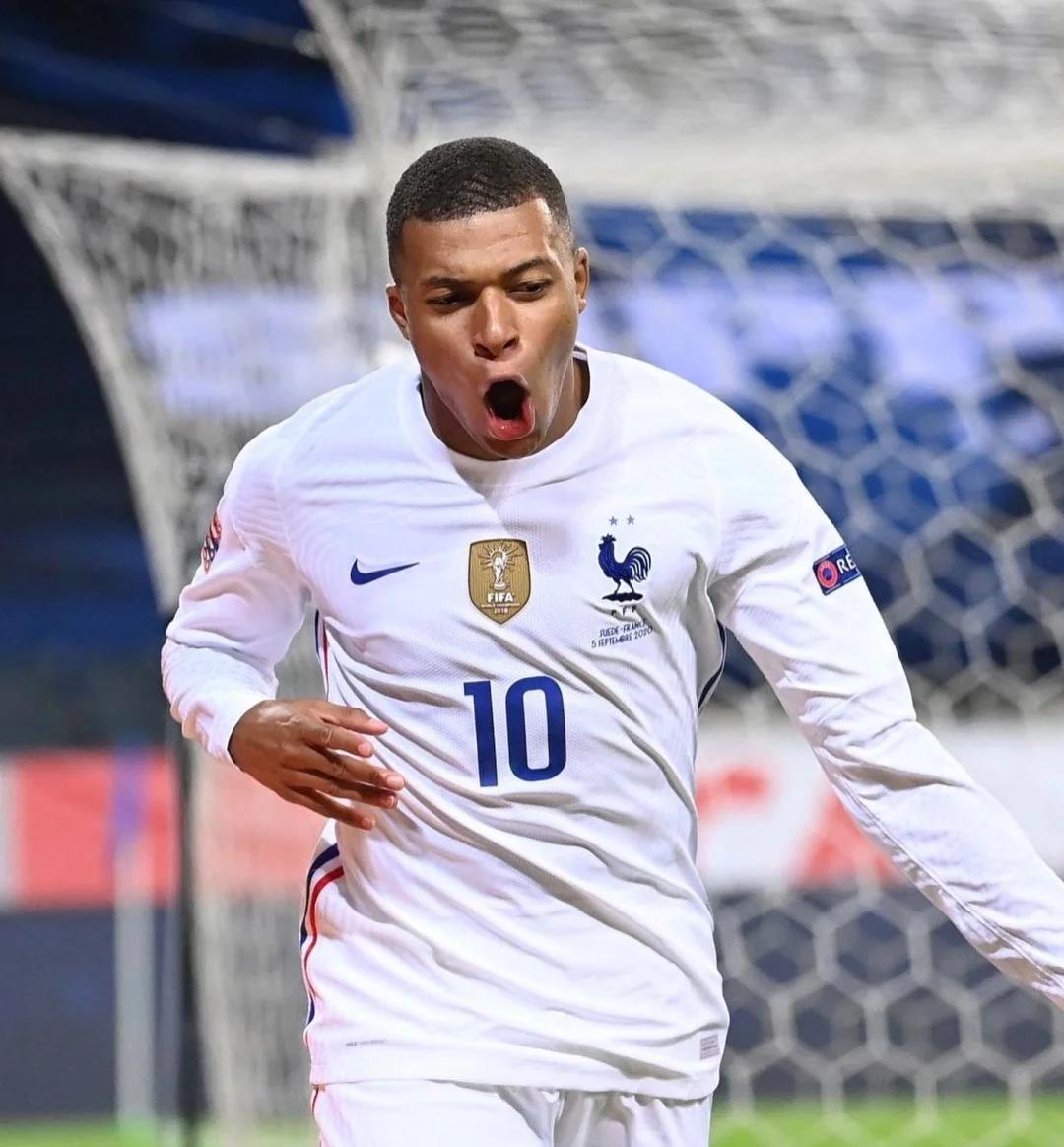 三分失准却依旧赢球（外线哑火仍带走胜利）