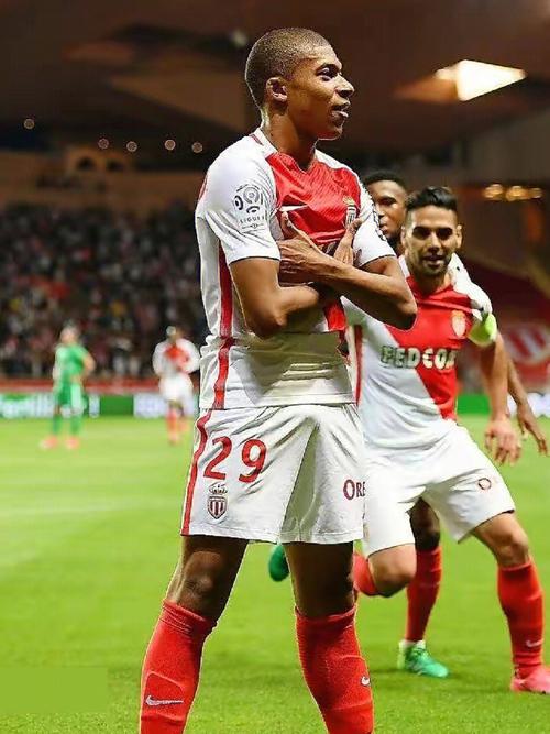 阿拉维斯vs皇马首发：贝林、姆巴佩在列，罗德里戈出战（阿拉维斯迎战皇马首发出炉：贝林厄姆、姆巴佩在列，罗德里戈出战）