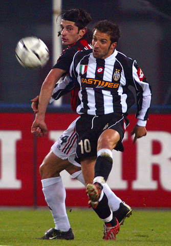 传奇归来！孙兴慜重回热刺！（王者归队：孙兴慜重返热刺）