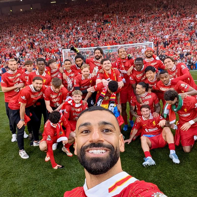 篮球湖人球员场上发挥获得球迷认可（湖人球员出色表现赢得球迷称赞）