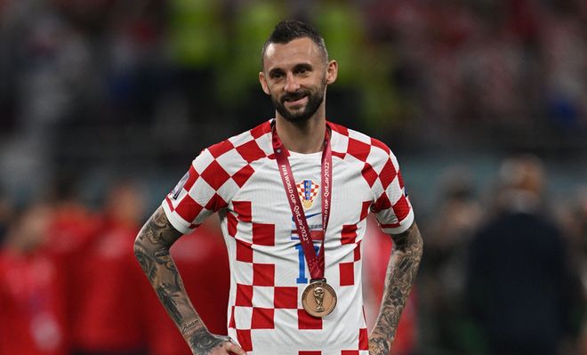 穆帅：葡萄牙体育有一人随便犯规都没事，我们仍在争冠行列（穆里尼奥：葡萄牙体育有人犯规不受罚，我们仍在冠军竞争中）