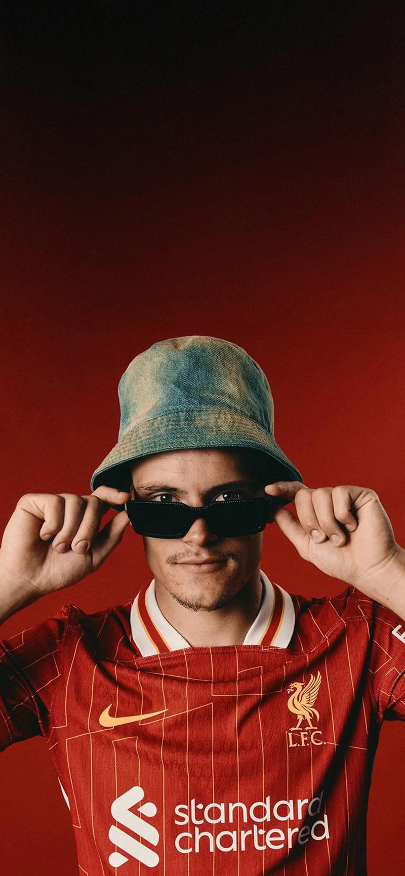 德天空：除拜仁外所有德甲俱乐部均有意波鸿19岁中场伦茨（德国天空体育：拜仁之外的德甲球队均有意波鸿19岁中场伦茨）