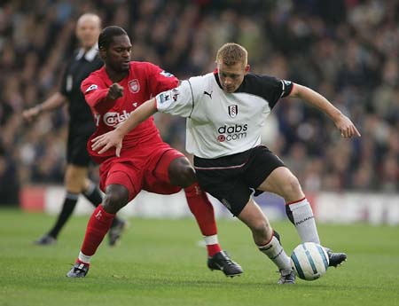 苏炳添用三年时间完成蜕变！让博尔特也刮目相看！（三年蜕变成就苏炳添，连博尔特也另眼相看）